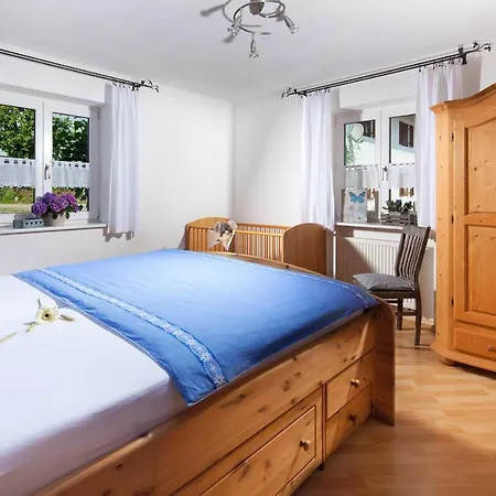 Farm stay Siglbauernhof Laufen